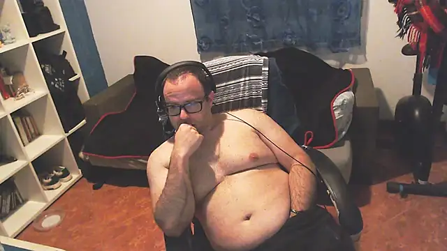 ravingr4d4 online show from February 19, 2025, 1:08 am