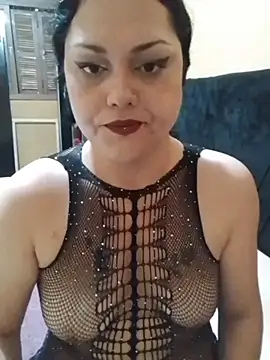 LilithRos3 online show from November 12, 2025, 6:08 pm