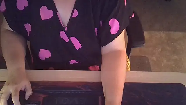 Silvia2277 online show from October 25, 2025, 8:55 am