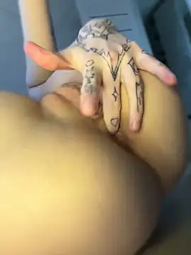 Yunasi online show from March 8, 2025, 12:41 pm