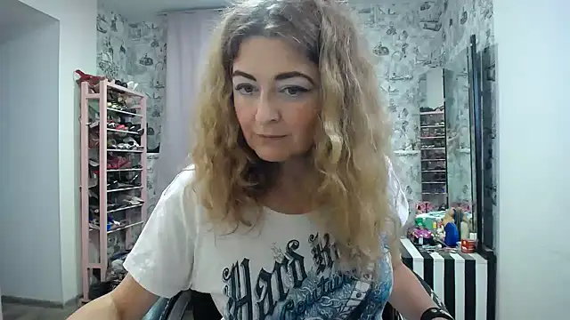 Snapshot of Helen1974 chatting on June 28, 2026, 5:30 pm Helen1974 online show from June 28, 2026, 5:30 pm