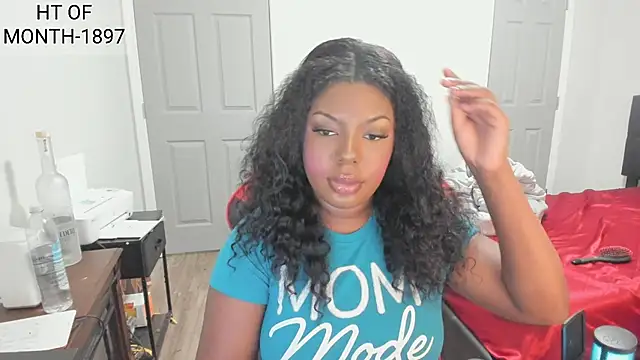 demi xoxo online show from November 18, 2025, 3:45 am