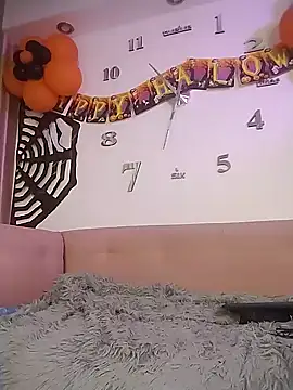 CaroFisher online show from October 27, 2025, 1:59 pm