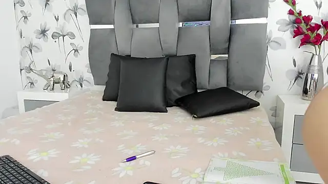 Ehotloveaxxx online show from November 22, 2025, 3:55 pm