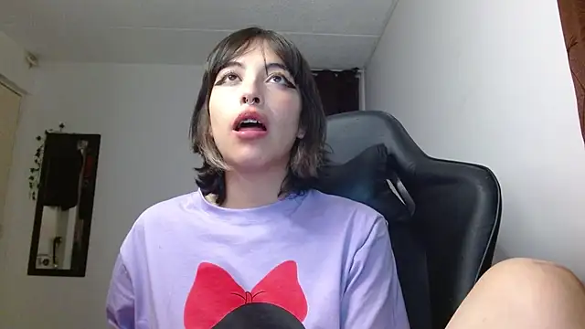 Snapshot of liisaxxx chatting on December 24, 2024, 10:01 am liisaxxx online show from December 24, 2024, 10:01 am