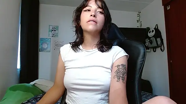 Snapshot of liisaxxx chatting on November 4, 2025, 9:14 pm liisaxxx online show from November 4, 2025, 9:14 pm