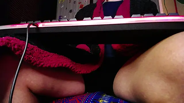 zacwatson  online show from October 7, 2025, 5:54 pm