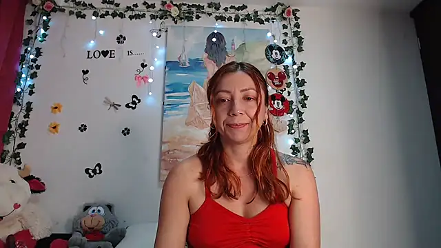 Snapshot of malusexy33 chatting on January 18, 2025, 4:48 am malusexy33 online show from January 18, 2025, 4:48 am