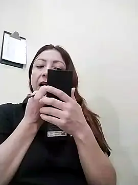 Snapshot of malusexy33 chatting on October 31, 2025, 6:31 pm malusexy33 online show from October 31, 2025, 6:31 pm