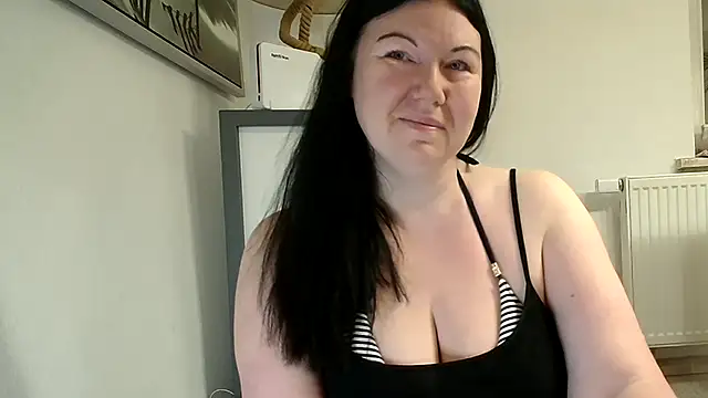 Snapshot of p6w_official chatting on February 5, 2026, 5:34 am p6w official online show from February 5, 2026, 5:34 am