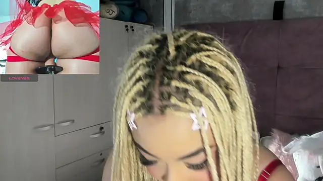 conny  curly online show from April 13, 2026, 2:22 pm