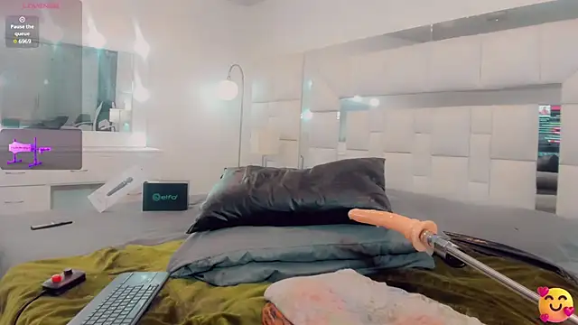  ChanellR  online show from February 11, 2025, 2:46 pm