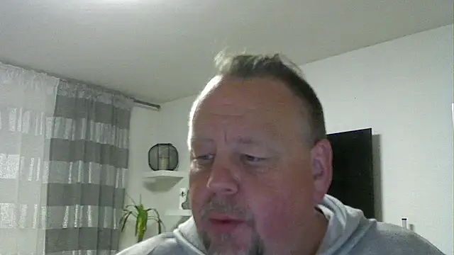 Snapshot of pimmelmann3 chatting on April 21, 2026, 8:12 pm pimmelmann3 online show from April 21, 2026, 8:12 pm