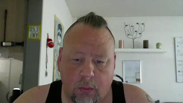 Snapshot of pimmelmann3 chatting on May 4, 2026, 7:26 am pimmelmann3 online show from May 4, 2026, 7:26 am
