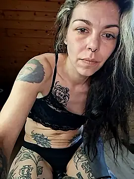 Snapshot of SophiaBlackfoxx chatting on December 21, 2025, 11:50 am SophiaBlackfoxx online show from December 21, 2025, 11:50 am