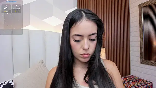 Snapshot of Julietasantos__ chatting on September 9, 2025, 6:40 pm Julietasantos online show from September 9, 2025, 6:40 pm