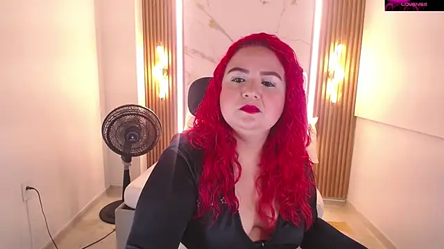 Mariana Rojas online show from May 30, 2026, 5:04 am