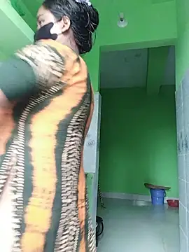 Snapshot of Kotha_-Moni chatting on December 9, 2024, 7:17 am Kotha -Moni online show from December 9, 2024, 7:17 am