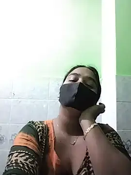 Snapshot of Kotha_-Moni chatting on December 19, 2024, 3:08 pm Kotha -Moni online show from December 19, 2024, 3:08 pm