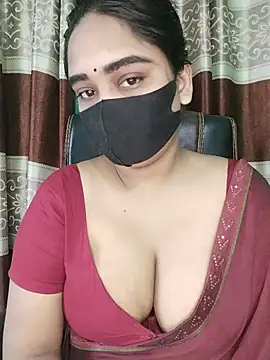 Snapshot of Kotha_-Moni chatting on September 18, 2025, 12:34 am Kotha -Moni online show from September 18, 2025, 12:34 am