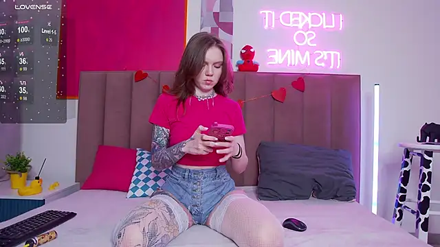 lessysweety online show from March 18, 2025, 3:09 am