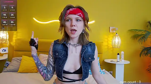 lessysweety online show from October 1, 2025, 3:01 am