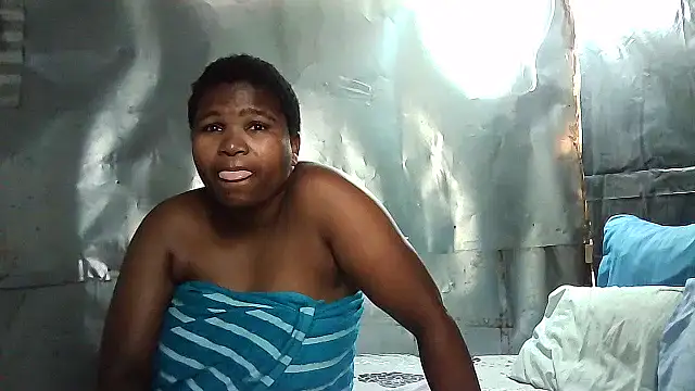 Cutegood2 online show from November 7, 2025, 8:03 am