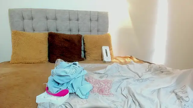 Carolina hernandez22 online show from November 30, 2025, 12:42 pm