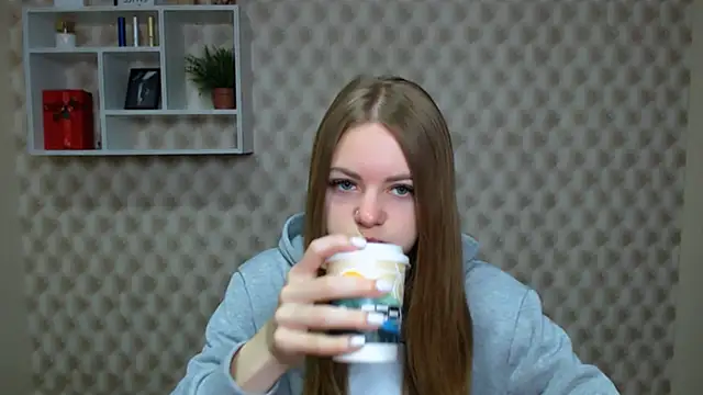 AliceFlirtt  online show from October 11, 2025, 6:45 am