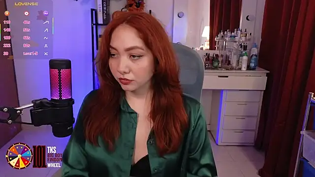 LilyVelvett online show from September 11, 2025, 4:23 am