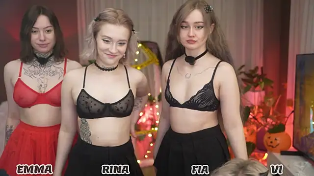 your favoritegirls online show from October 25, 2025, 3:03 am