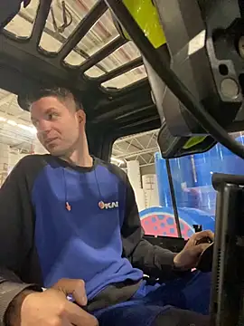 Ricoleckt online show from September 26, 2025, 5:28 pm