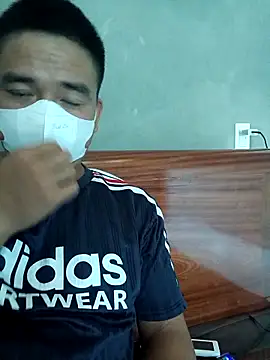 Snapshot of Vvvvvieett chatting on October 10, 2025, 5:28 am Vvvvvieett online show from October 10, 2025, 5:28 am