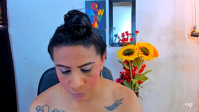 juanblakbigcock online show from April 17, 2026, 4:43 pm