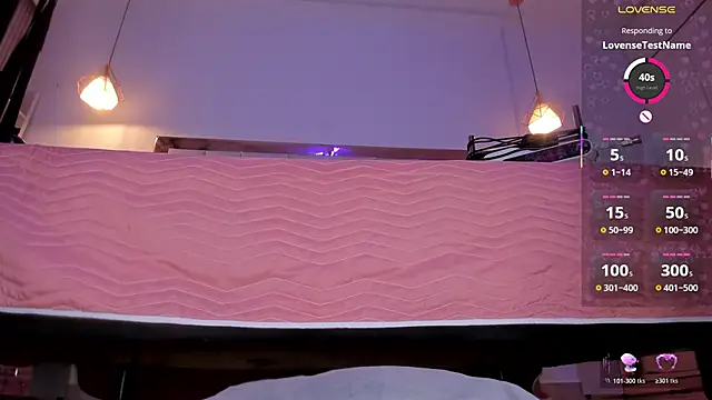 PittAndLunaa online show from October 18, 2025, 1:34 pm