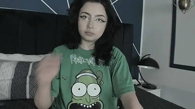 Adeelinee online show from February 3, 2025, 10:54 pm