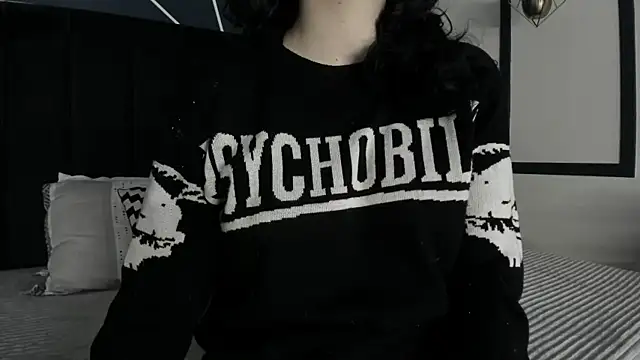 Adeelinee online show from March 14, 2025, 9:21 pm