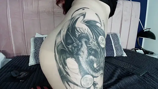 Adeelinee online show from March 20, 2025, 11:02 pm