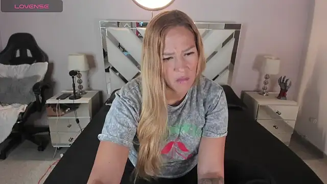 AnyyJones online show from January 10, 2025, 8:15 pm