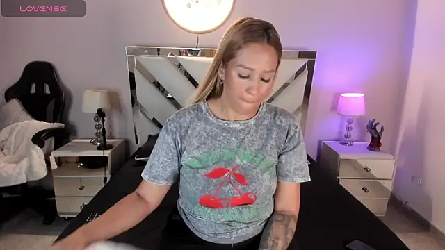 AnyyJones online show from January 14, 2025, 7:43 pm