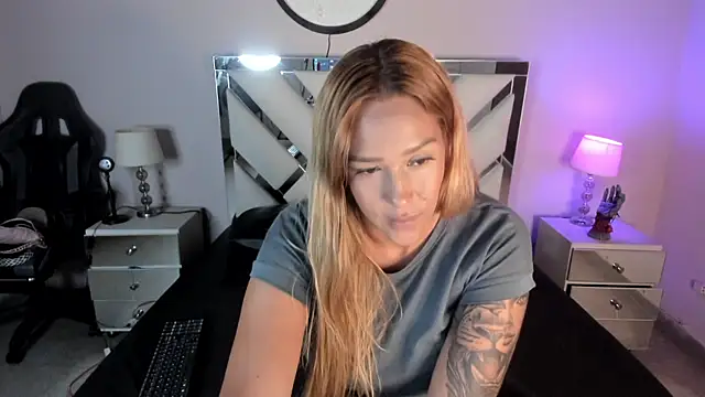 AnyyJones online show from February 11, 2025, 7:48 pm