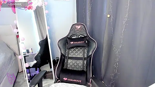 Kimmy powell online show from April 21, 2026, 4:08 am