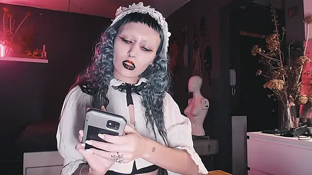 god x girl online show from December 1, 2024, 5:57 pm