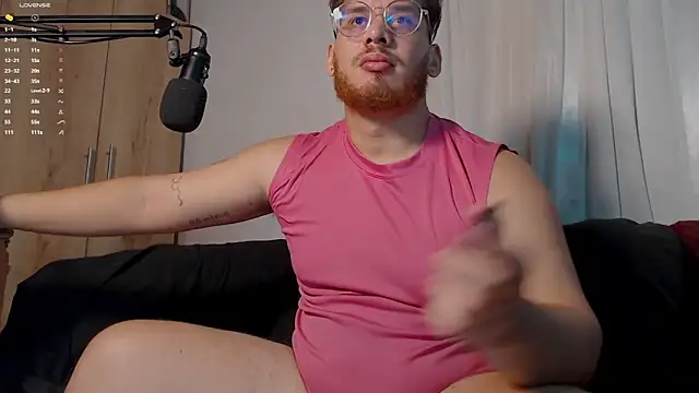 anotherbigboy  online show from December 3, 2025, 12:25 pm