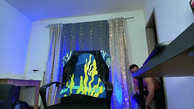 juliusmasters online show from January 18, 2025, 8:30 pm