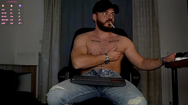 juliusmasters online show from October 27, 2025, 8:24 pm