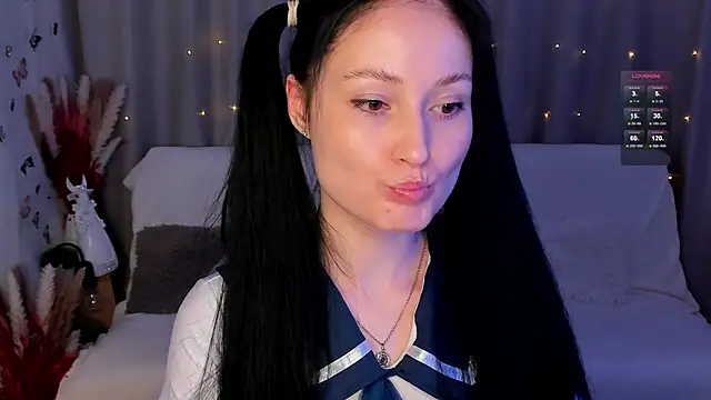 LisaMooore online show from January 15, 2025, 2:24 pm