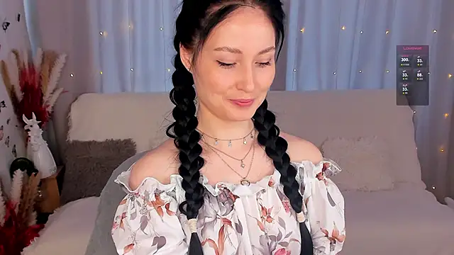 LisaMooore online show from February 14, 2025, 9:56 am