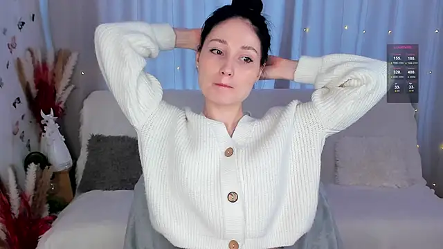 LisaMooore online show from February 25, 2025, 10:37 am