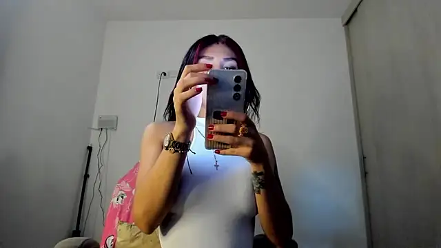 Snapshot of _juliana_star_ chatting on June 19, 2026, 4:33 pm juliana star online show from June 19, 2026, 4:33 pm